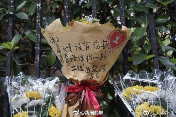2年1.45亿！巴克利：布克是世界上最幸运的人 该看见谁就跟谁握手